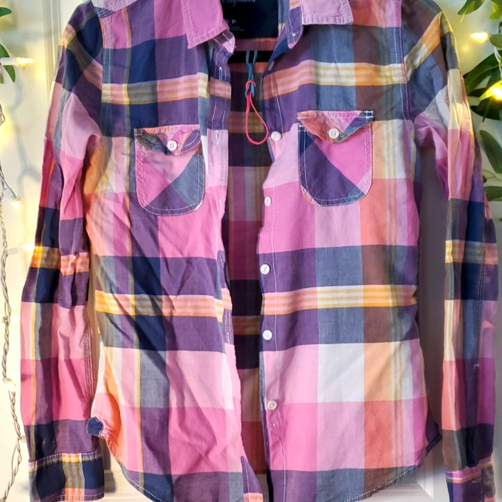 American Eagle Plaid Buttondown Size S